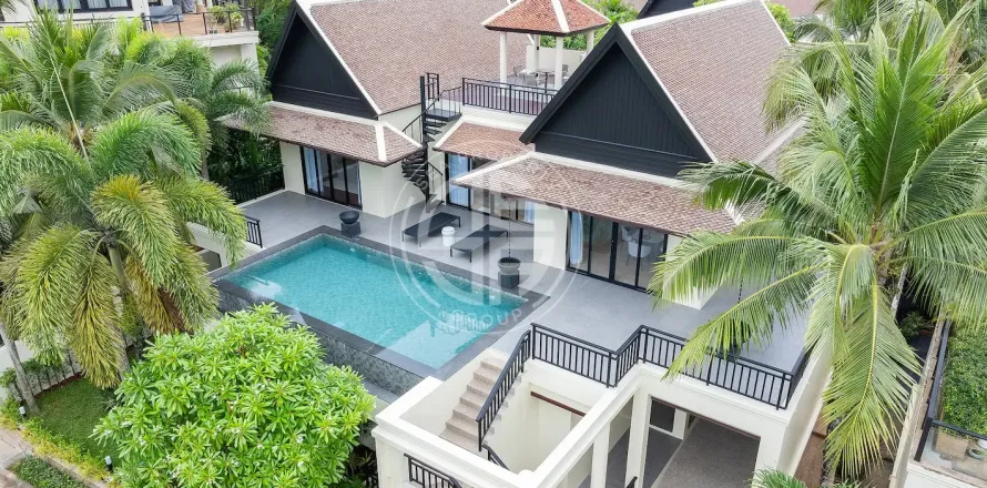 Chalet de 4 dormitorios en Bang Tao, Tailandia № 190688