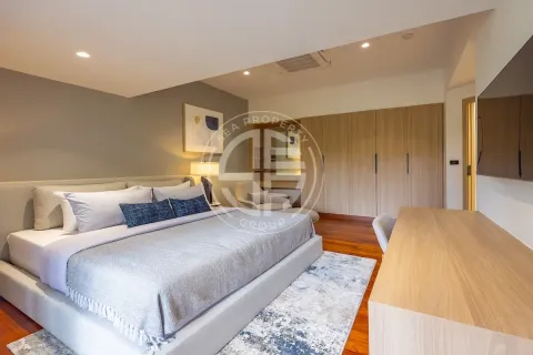 Chalet de 4 dormitorios en Bang Tao, Tailandia № 190688 - foto 6