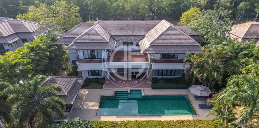 Chalet de 4 dormitorios en Bang Tao, Tailandia № 190689