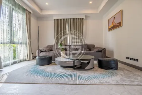 Chalet de 4 dormitorios en Bang Tao, Tailandia № 190689 - foto 5
