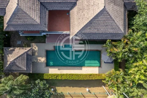 Chalet de 4 dormitorios en Bang Tao, Tailandia № 190689 - foto 12