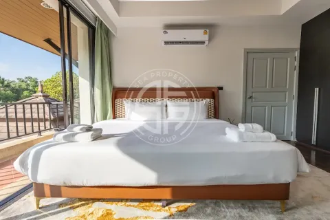 Chalet de 4 dormitorios en Bang Tao, Tailandia № 190689 - foto 9