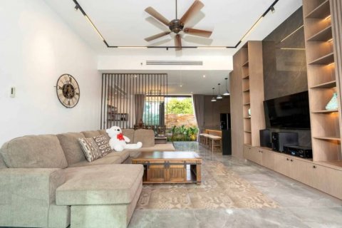 Chalet de 3 dormitorios en Phuket, Tailandia № 135167 - foto 4