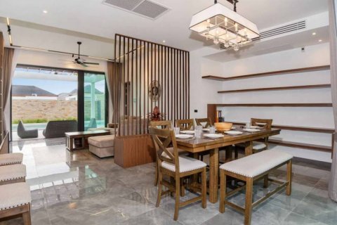 Chalet de 3 dormitorios en Phuket, Tailandia № 135167 - foto 7