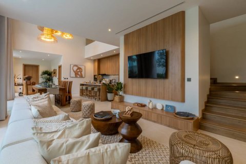 Chalet de 5 dormitorios en Phuket, Tailandia № 135171 - foto 7