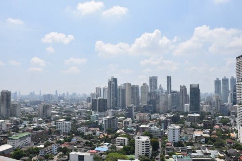 Condominio de 1 dormitorio en Khlong Toei, Bangkok, Tailandia № 135165 - foto 7