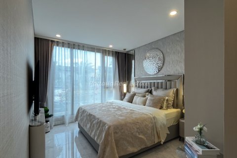 Condominio de 2 dormitorios en Bang Lamung, Tailandia № 134778 - foto 10