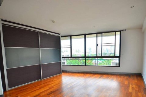 Ático de 3 dormitorios en Bangkok, Tailandia № 181240 - foto 13