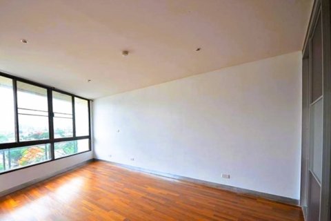 Ático de 3 dormitorios en Bangkok, Tailandia № 181240 - foto 12