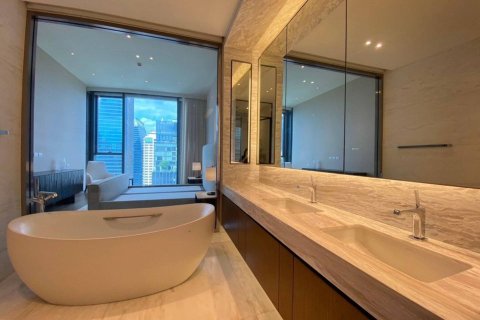Condo in Bangkok, Thailand, 2 bedrooms № 181237 - photo 15