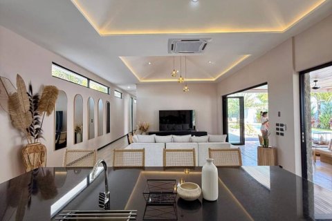 Chalet de 4 dormitorios en Phuket, Tailandia № 172831 - foto 7