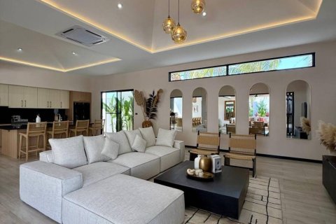 Chalet de 4 dormitorios en Phuket, Tailandia № 172831 - foto 2