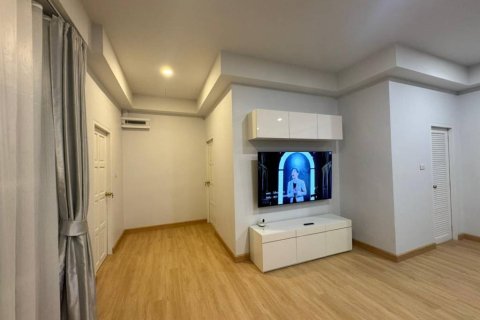 Chalet de 2 dormitorios en Surat Thani, Tailandia № 172835 - foto 7