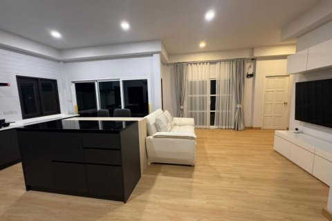 Chalet de 2 dormitorios en Surat Thani, Tailandia № 172835 - foto 8