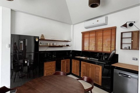 Chalet de 2 dormitorios en Surat Thani, Tailandia № 172834 - foto 6