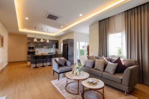 Chalet de 3 dormitorios en Hua Hin, Tailandia № 172833 - foto 3