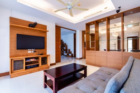 Condominio de 2 dormitorios en Hua Hin, Tailandia № 114068 - foto 2