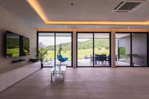 Chalet de 4 dormitorios en Hua Hin, Tailandia № 114066 - foto 7