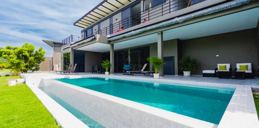 Chalet de 4 dormitorios en Hua Hin, Tailandia № 114066