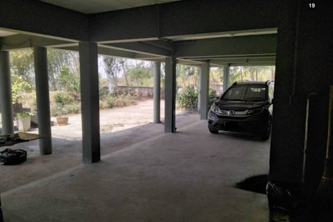 House in Prachuap Khiri Khan, Thailand 4 bedrooms № 162448 - photo 4