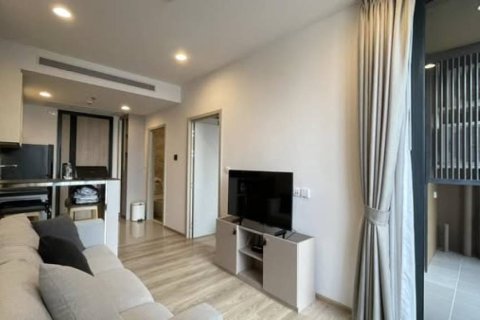 Condominio de 1 dormitorio en Khlong Toei, Bangkok, Tailandia № 162449