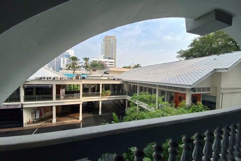 Condominio de 3 dormitorios en Watthana, Bangkok, Tailandia № 47875 - foto 12