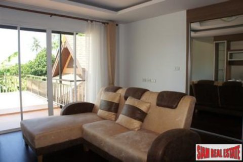 Chalet de 3 dormitorios en Chalong, Tailandia № 202514 - foto 3