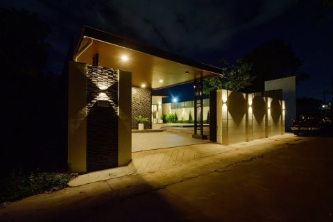 Casa de 3 dormitorios en Pattaya, Tailandia № 152297 - foto 2