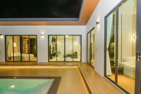 Casa de 3 dormitorios en Pattaya, Tailandia № 152297 - foto 4