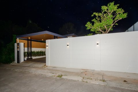Casa de 3 dormitorios en Pattaya, Tailandia № 152297 - foto 3