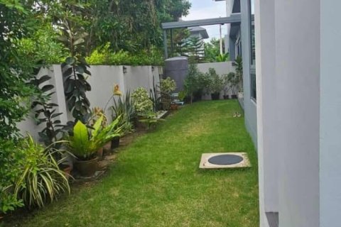 Casa de 3 dormitorios en Pattaya, Tailandia № 152295 - foto 16