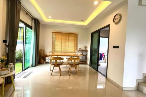 Casa de 3 dormitorios en Pattaya, Tailandia № 152295 - foto 4