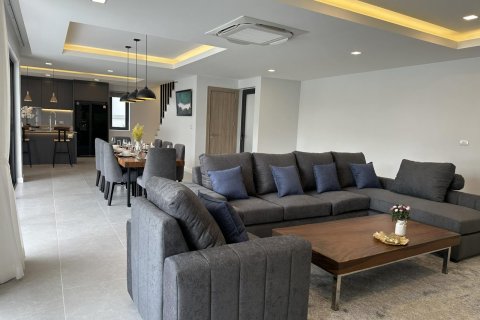 Haus in Pattaya, Thailand 4 Schlafzimmer № 152298 - Foto 9