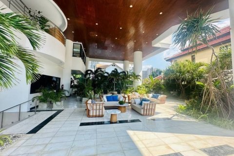Condominio de 2 dormitorios en Chon Buri, Tailandia № 152300 - foto 17