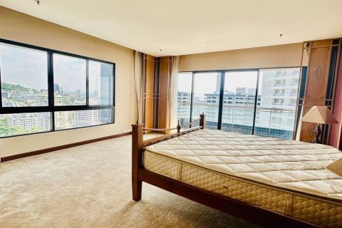 Condominio de 2 dormitorios en Chon Buri, Tailandia № 152300 - foto 13