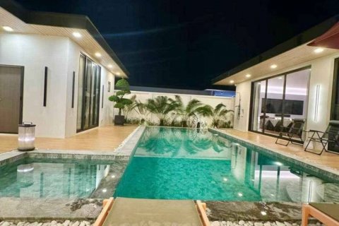 Villa in Phuket, Thailand 7 Schlafzimmer № 114052 - Foto 3