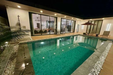 Villa in Phuket, Thailand 7 Schlafzimmer № 114052