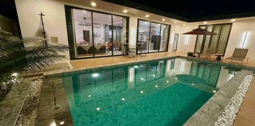 Villa in Phuket, Thailand 7 Schlafzimmer № 114052