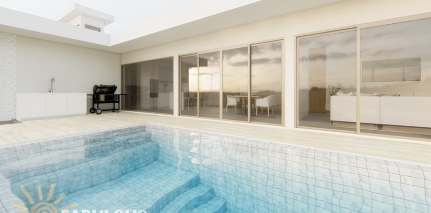 Villa in Ko Kaeo, Thailand 3 bedrooms № 179370