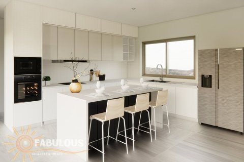 Villa in Ko Kaeo, Thailand 3 bedrooms № 179370 - photo 9