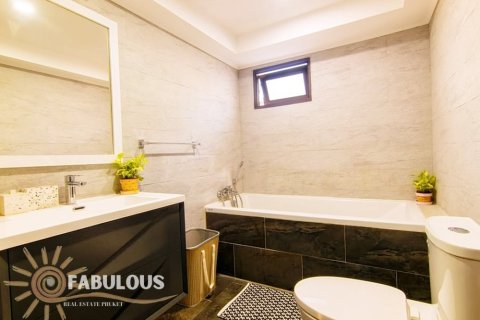 Chalet de 5 dormitorios en Rawai, Tailandia № 179369 - foto 4