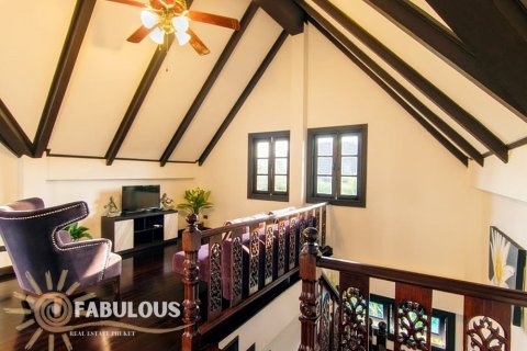 Chalet de 5 dormitorios en Rawai, Tailandia № 179369 - foto 12