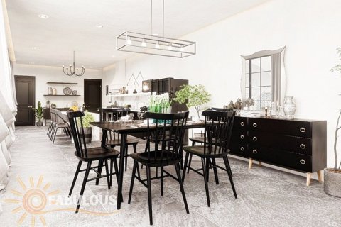 Villa in Rawai, Thailand 4 bedrooms № 179364 - photo 5