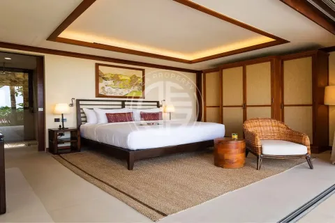Chalet de 4 dormitorios en Ko Samui, Tailandia № 190648 - foto 9