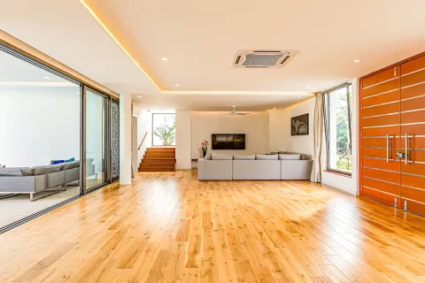 Chalet de 4 dormitorios en Bang Tao, Tailandia № 190654 - foto 8