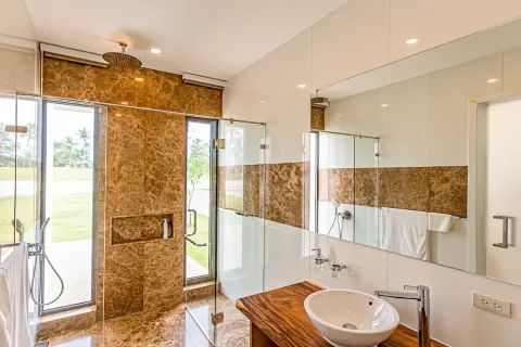 Chalet de 4 dormitorios en Bang Tao, Tailandia № 190654 - foto 6
