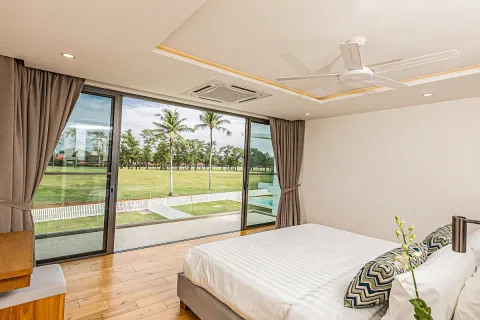 Chalet de 4 dormitorios en Bang Tao, Tailandia № 190654 - foto 19