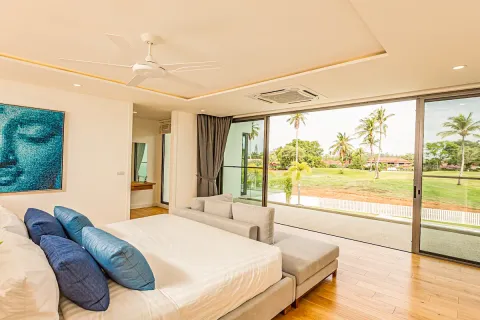 Chalet de 4 dormitorios en Bang Tao, Tailandia № 190654 - foto 23