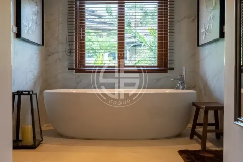 Chalet de 7 dormitorios en Layan Beach, Tailandia № 190650 - foto 11
