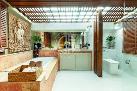 Chalet de 4 dormitorios en Ko Samui, Tailandia № 190653 - foto 8